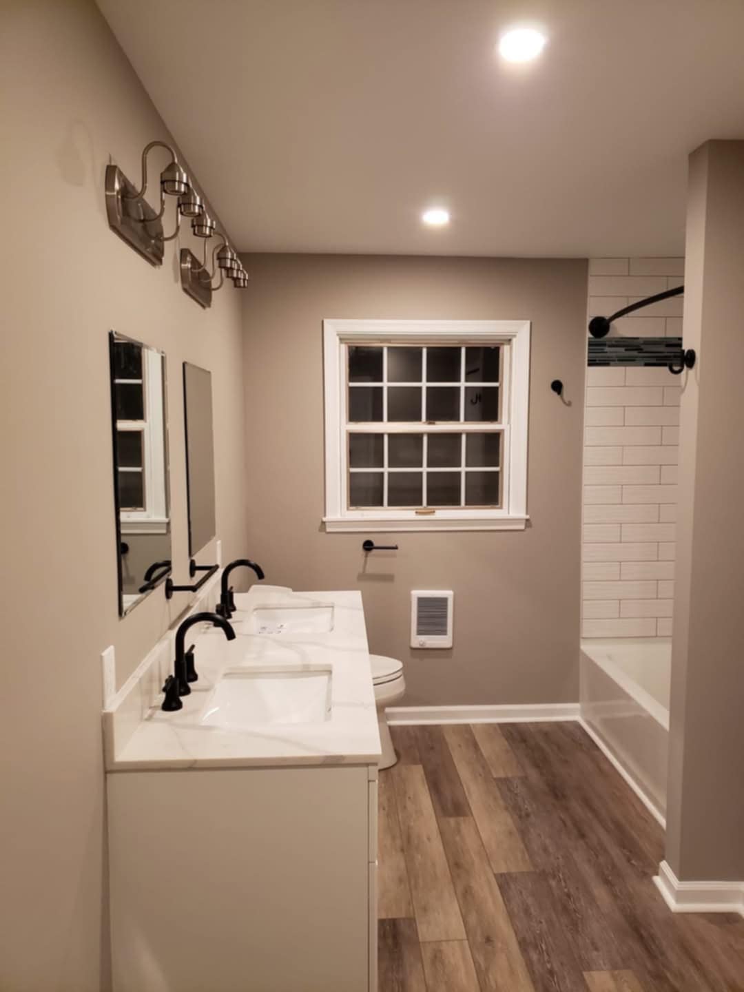 3f189cb0-b25a-4abe-bed2-6e267f576533